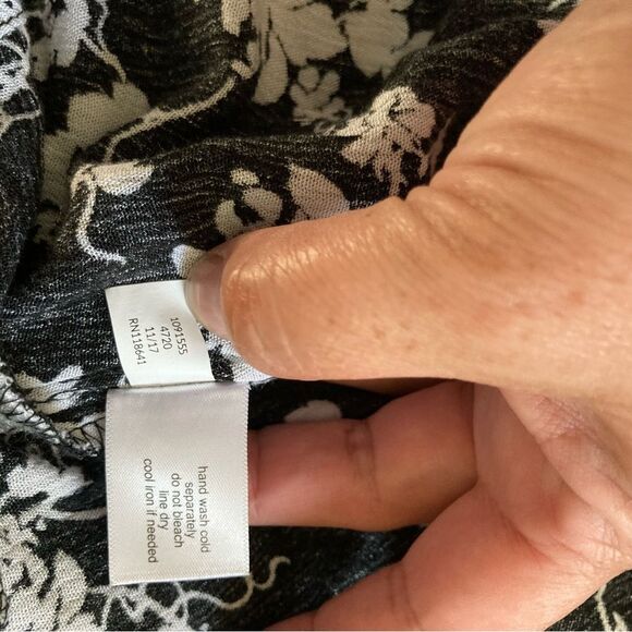 LANE BRYANT Floral Black White Tunic Top Blouse Womens Plus Size 18 20 - Picture 13 of 15